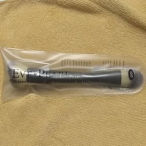 Eve Pearl 201 Brush